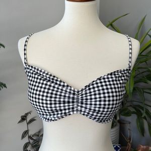 Old Navy Bikini Top L NWT